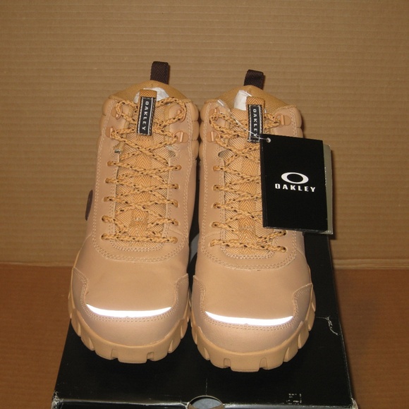 SOLD!!!  Oakley Men's Military Combat Boot   Tan - Picture 3 of 8